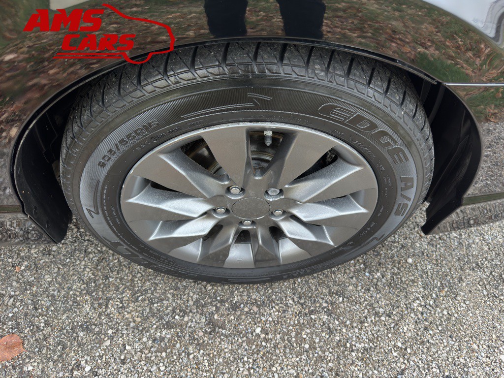 2011 Honda Civic Image 32