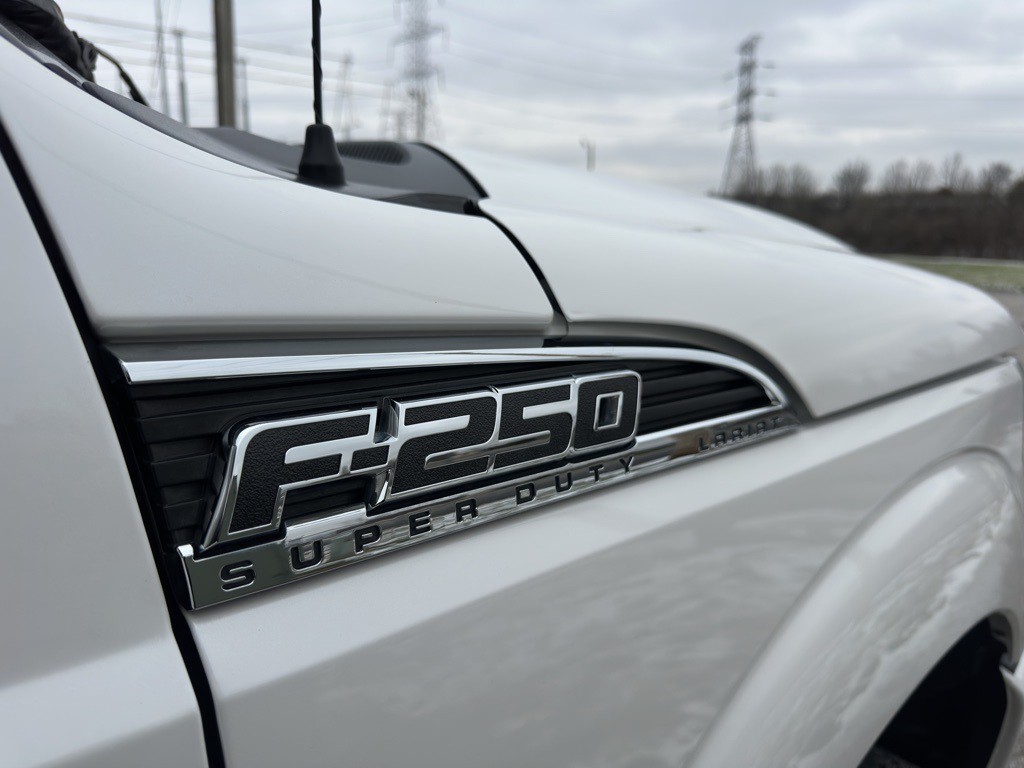 2016 Ford F-250 Image 40