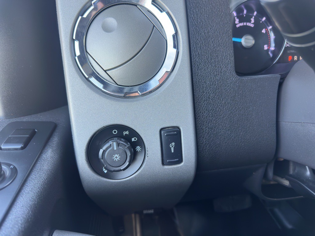 2016 Ford F-350 Image 18