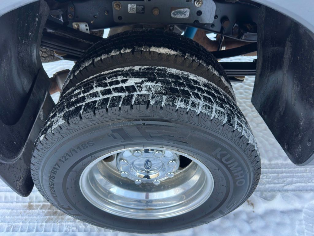 2016 Ford F-350 Image 42