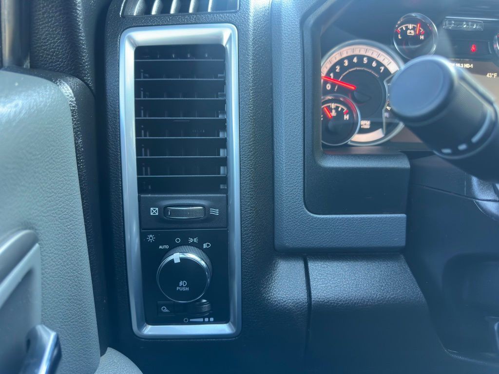 2019 RAM 1500 Image 25