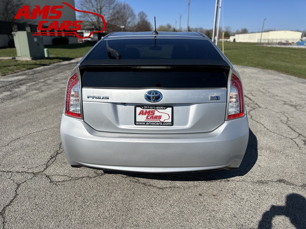 2012 Toyota Prius Image 5