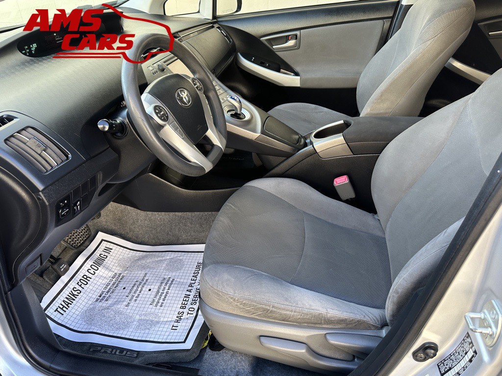 2012 Toyota Prius Image 10