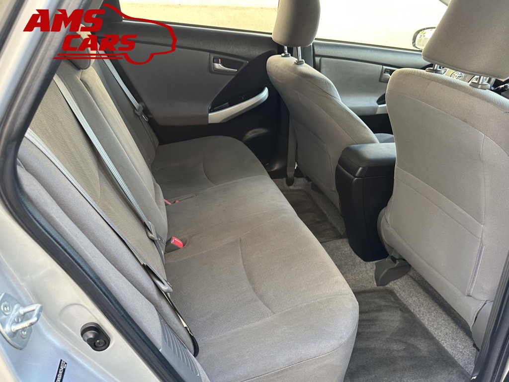 2012 Toyota Prius Image 15