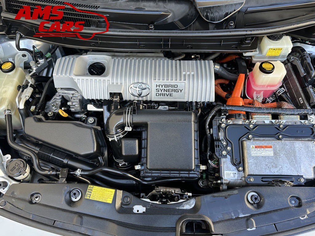 2012 Toyota Prius Image 40