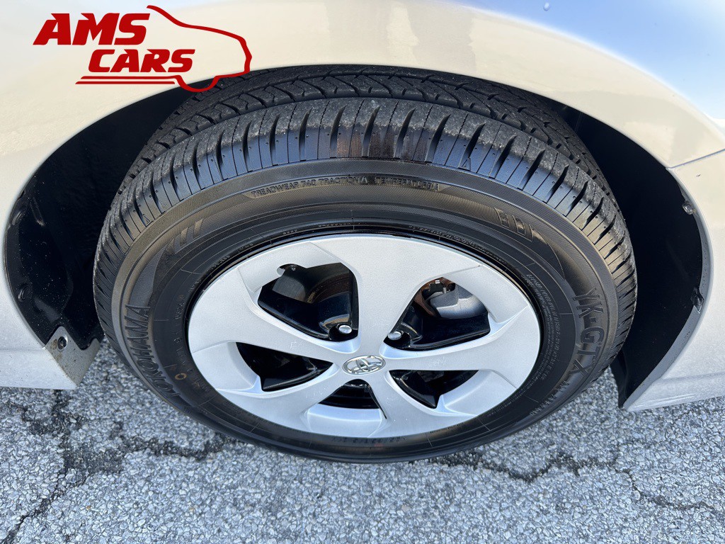 2012 Toyota Prius Image 45