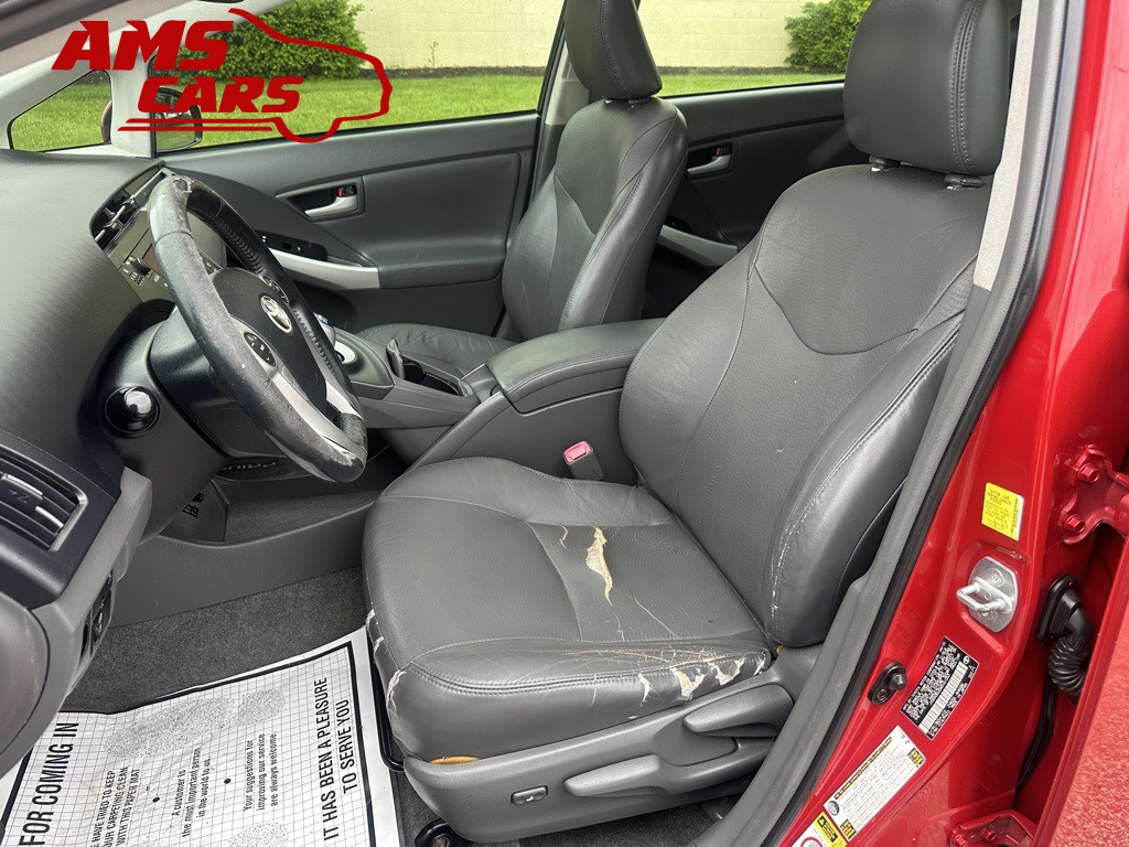 2010 Toyota Prius Image 12