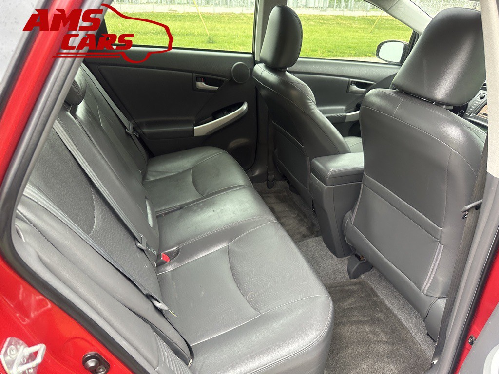 2010 Toyota Prius Image 16