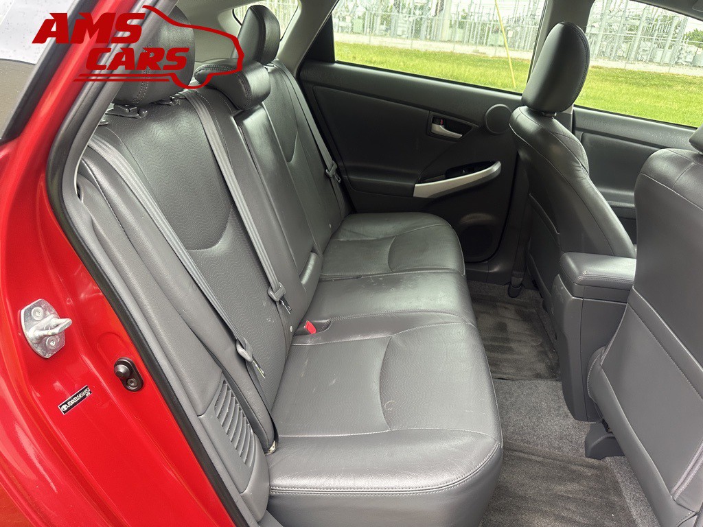 2010 Toyota Prius Image 17