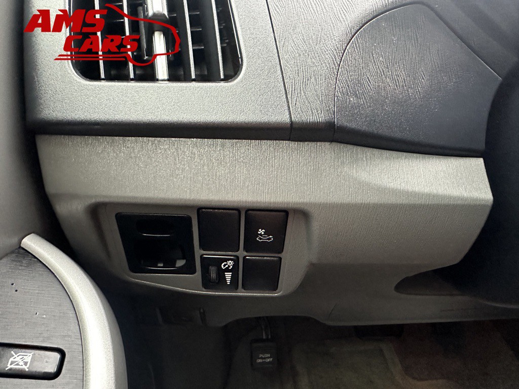 2010 Toyota Prius Image 25