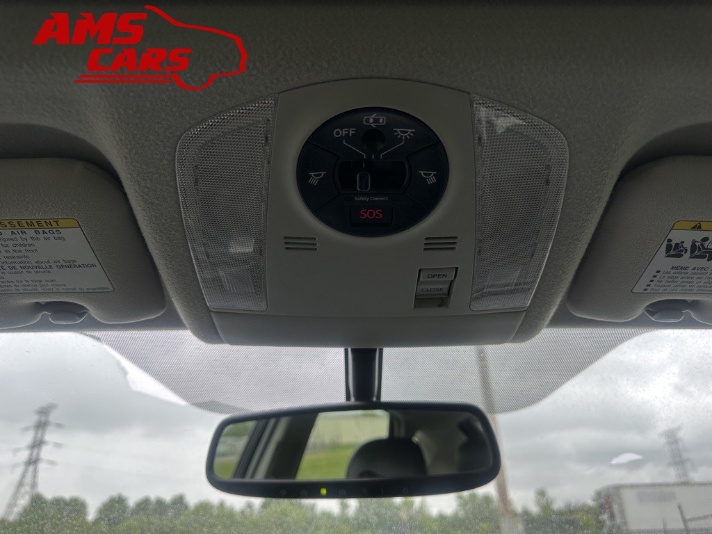 2010 Toyota Prius Image 32