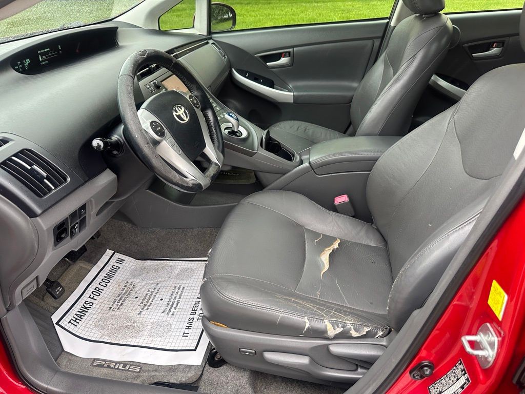 2010 Toyota Prius Image 11