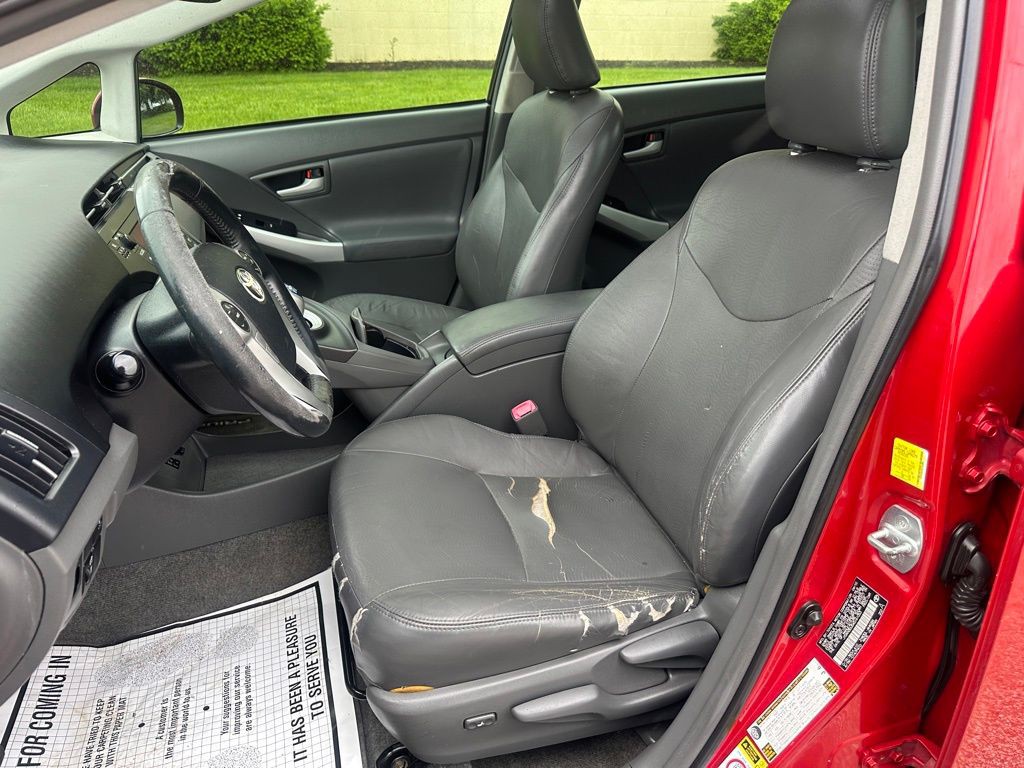 2010 Toyota Prius Image 12