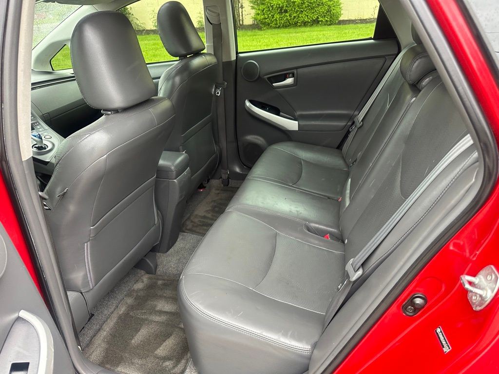 2010 Toyota Prius Image 13