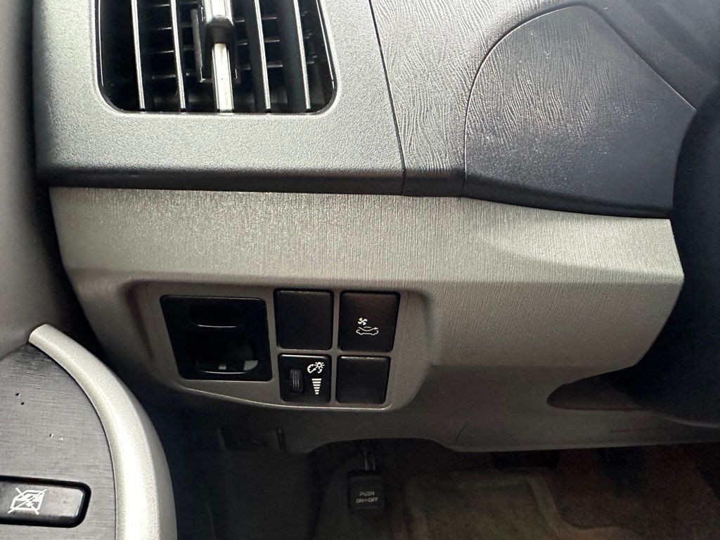2010 Toyota Prius Image 25