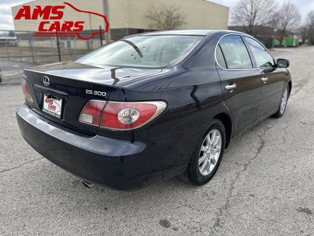 2003 Lexus ES Image 5
