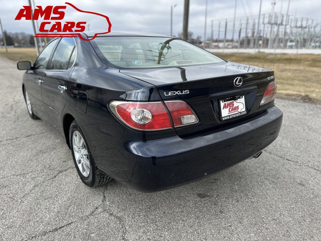 2003 Lexus ES Image 7