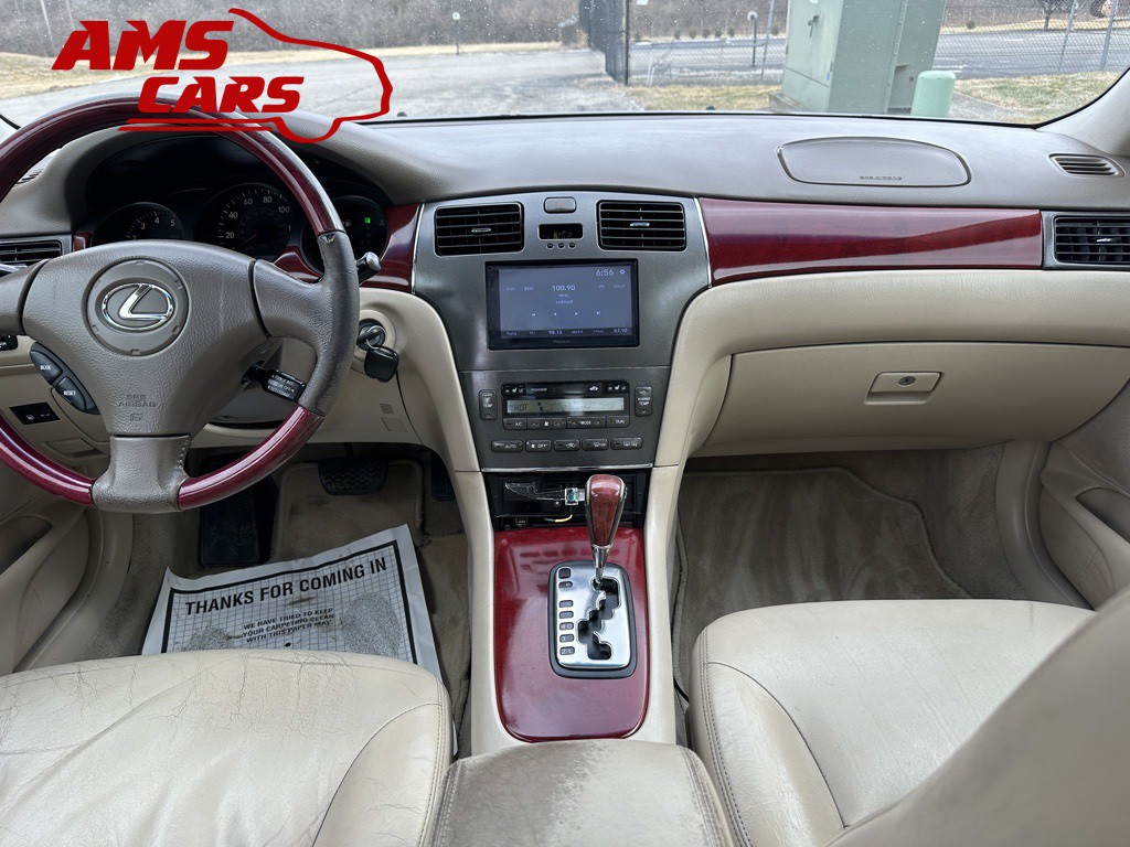 2003 Lexus ES Image 9