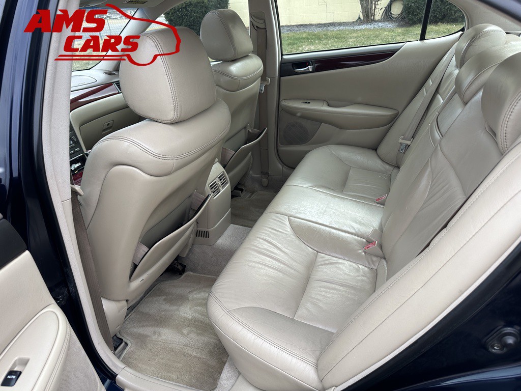 2003 Lexus ES Image 13