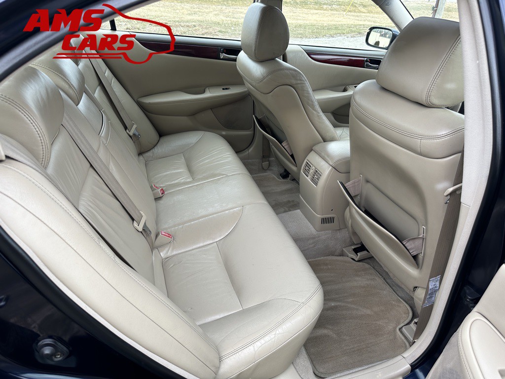 2003 Lexus ES Image 16