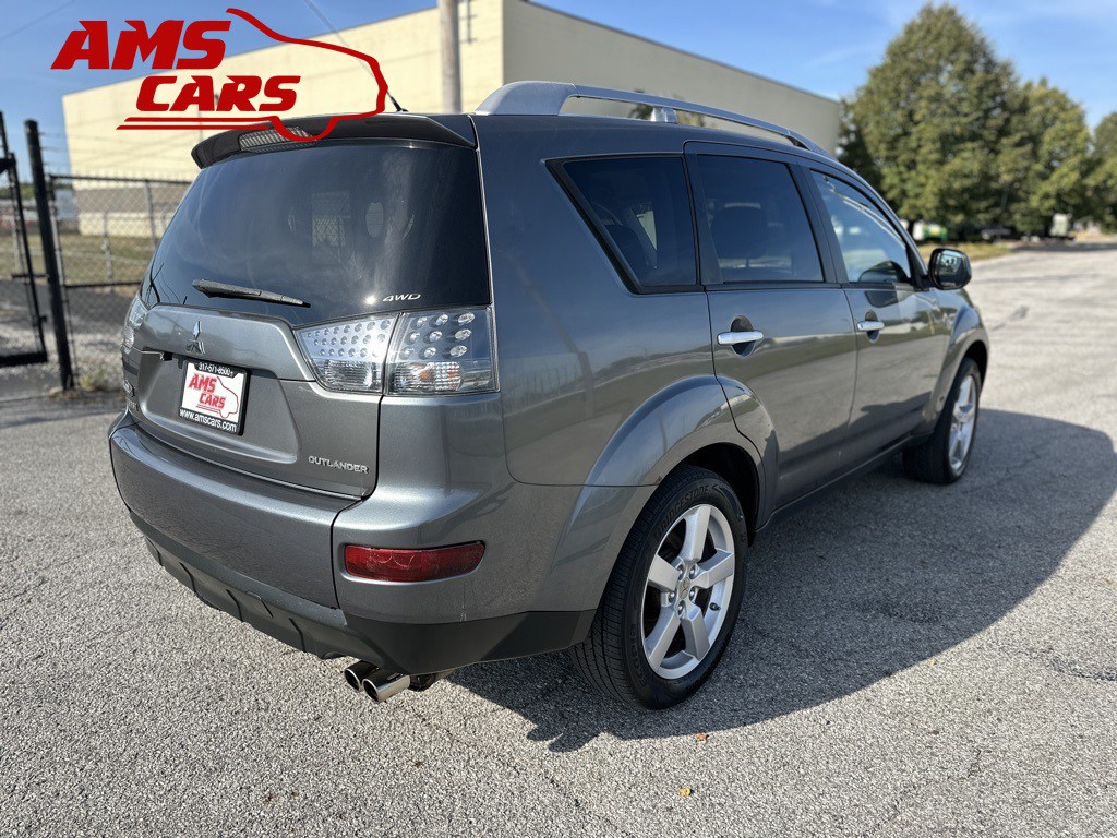 2007 Mitsubishi Outlander Image 4