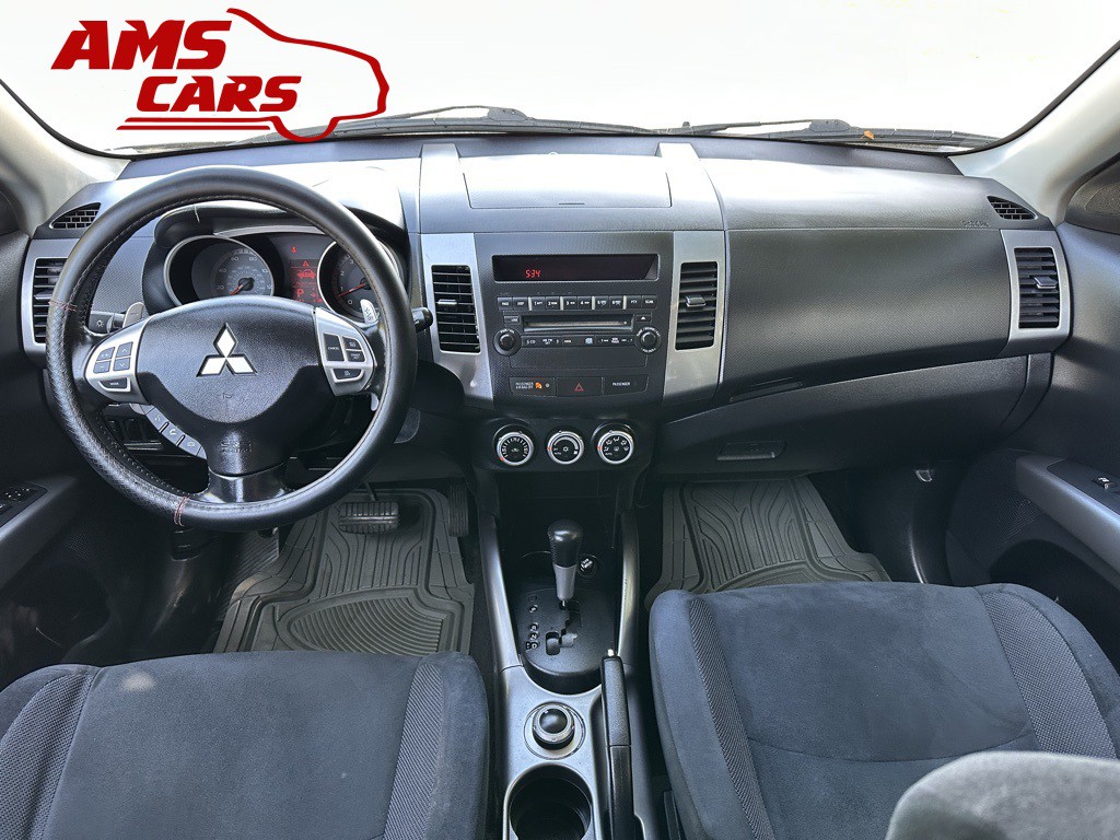 2007 Mitsubishi Outlander Image 8