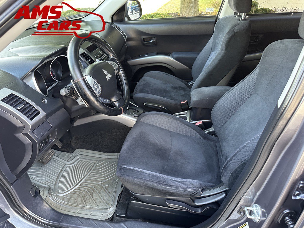 2007 Mitsubishi Outlander Image 10