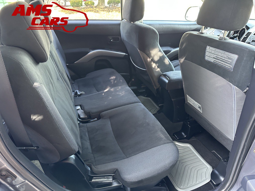 2007 Mitsubishi Outlander Image 16