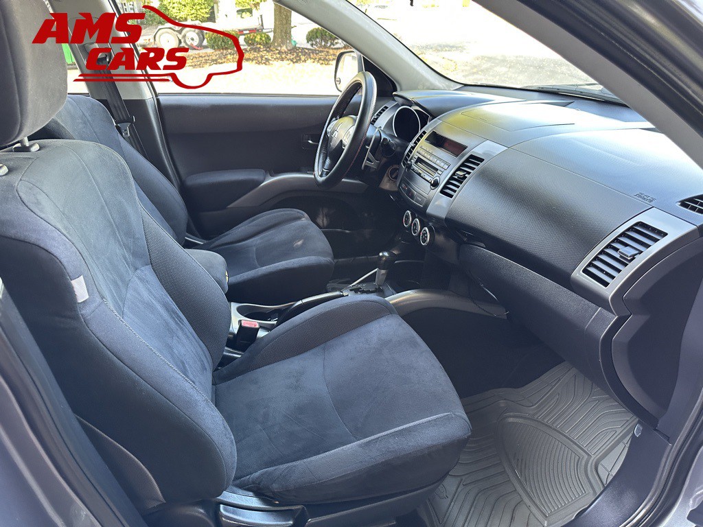 2007 Mitsubishi Outlander Image 18
