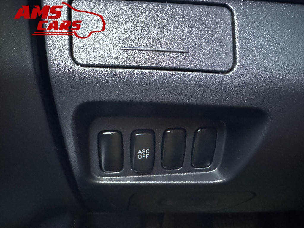 2007 Mitsubishi Outlander Image 25