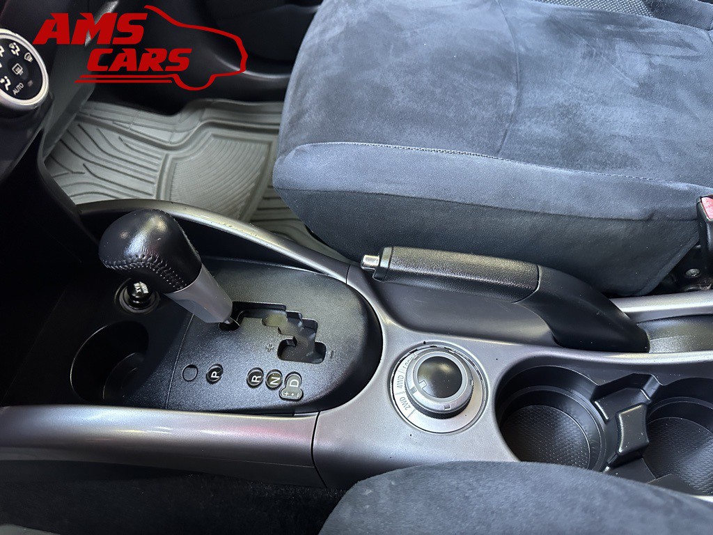 2007 Mitsubishi Outlander Image 29