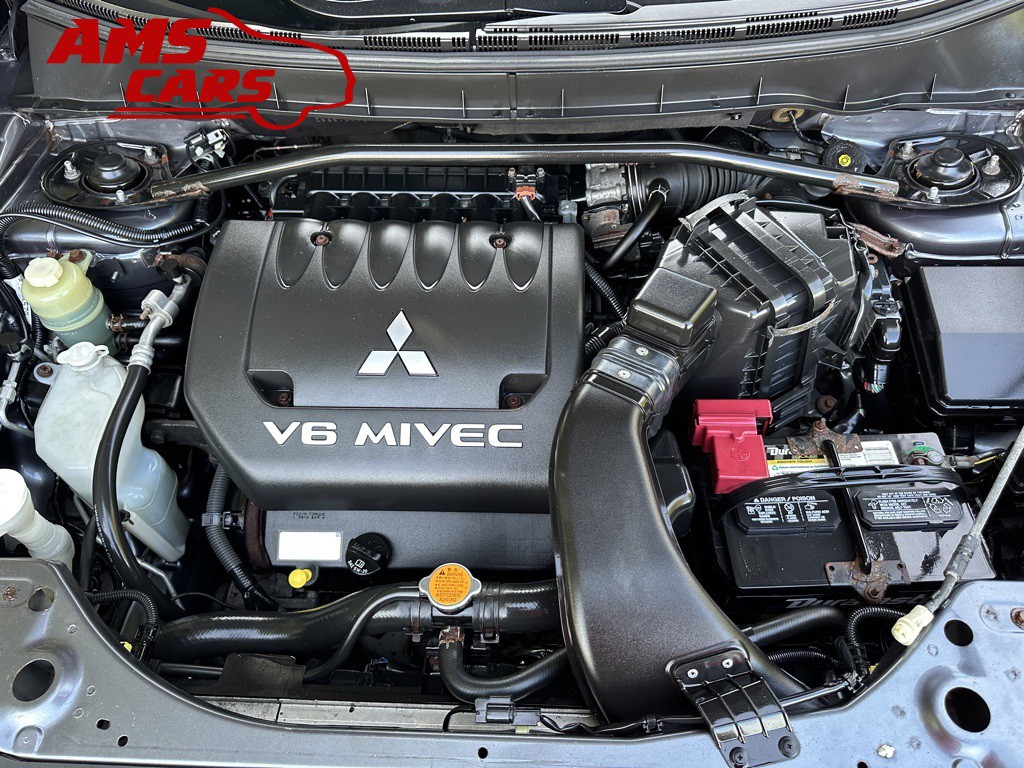 2007 Mitsubishi Outlander Image 31