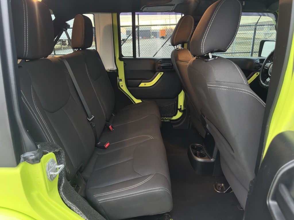 2016 Jeep Wrangler Image 10