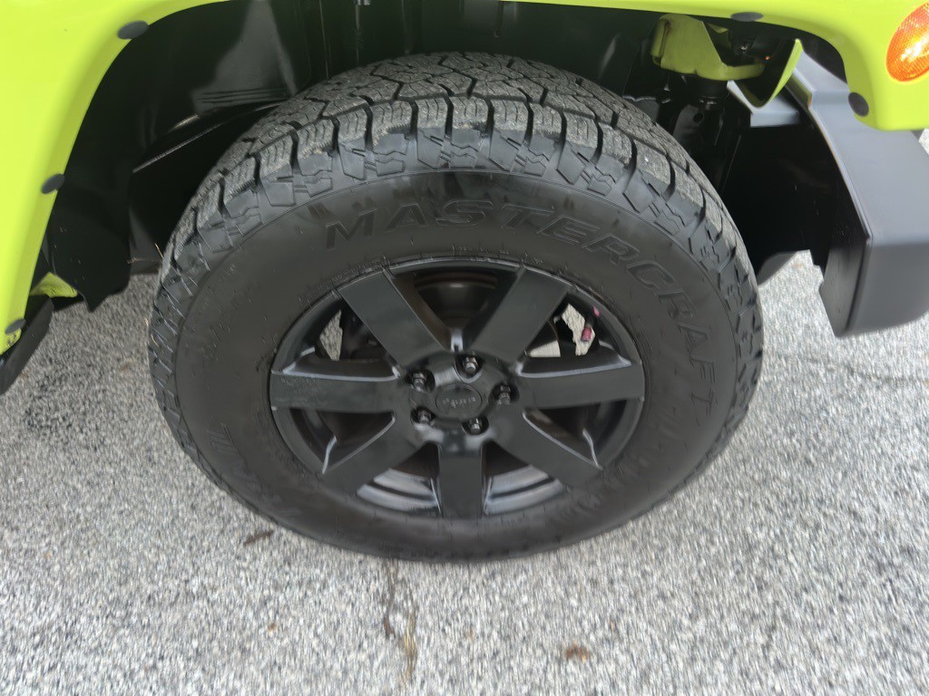 2016 Jeep Wrangler Image 17