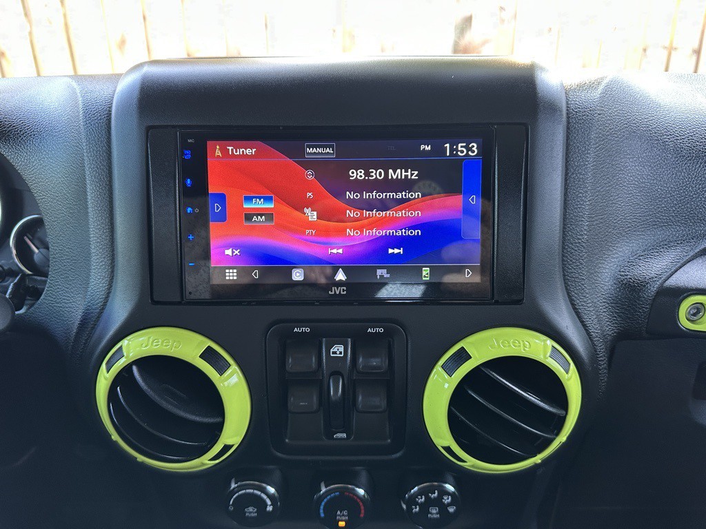 2016 Jeep Wrangler Image 29