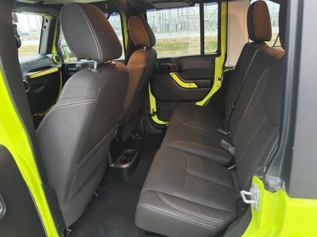 2016 Jeep Wrangler Image 8