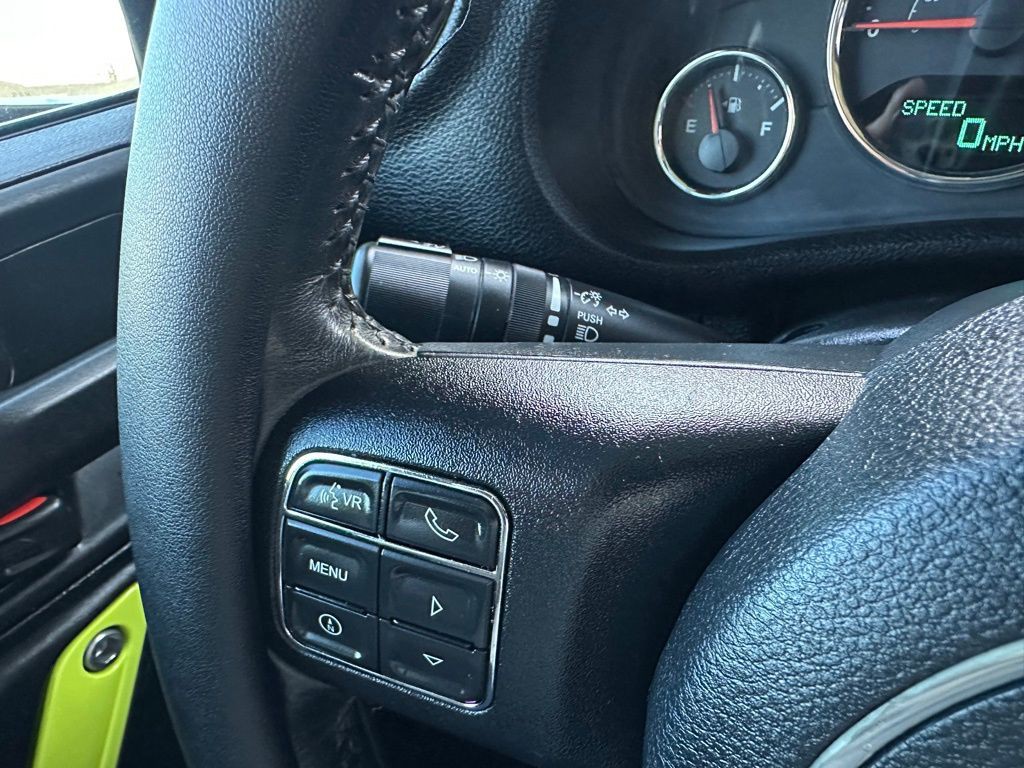 2016 Jeep Wrangler Image 28