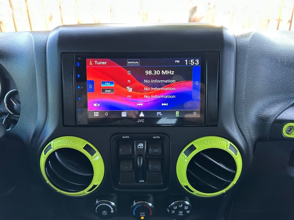 2016 Jeep Wrangler Image 29