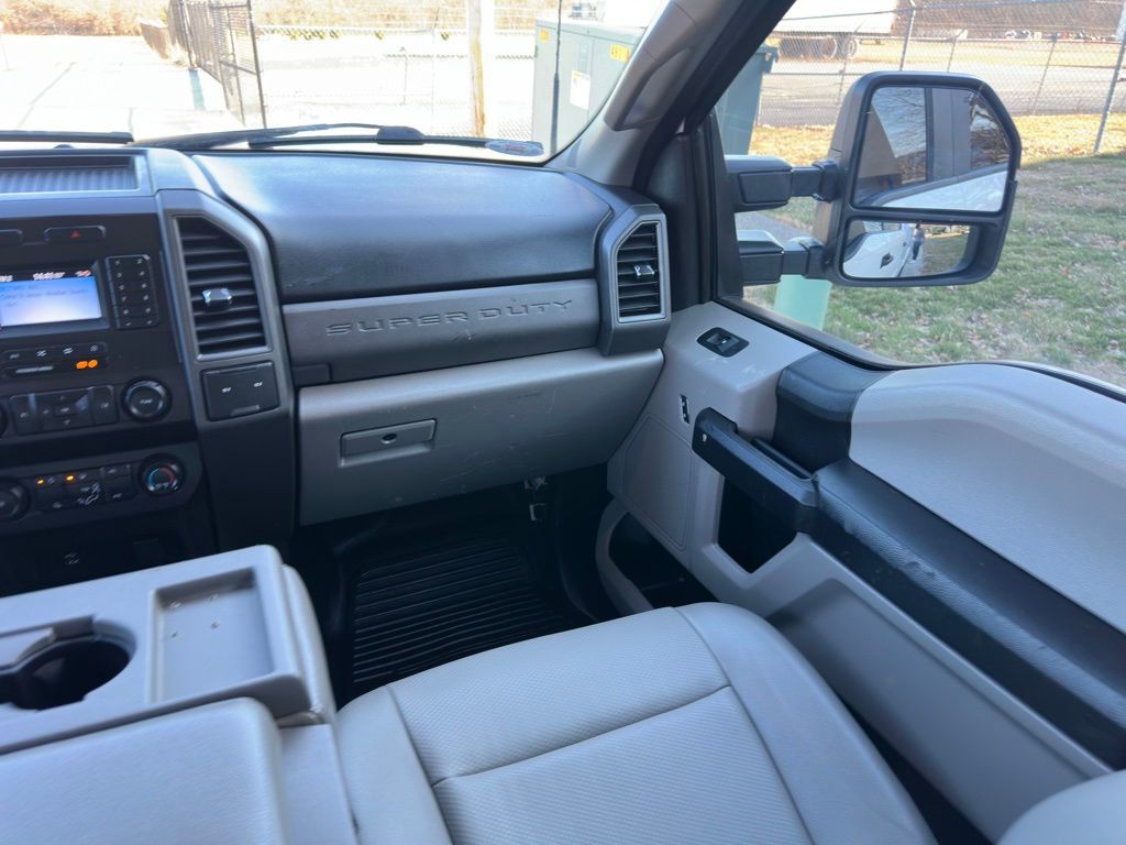 2021 Ford F-350 Image 9