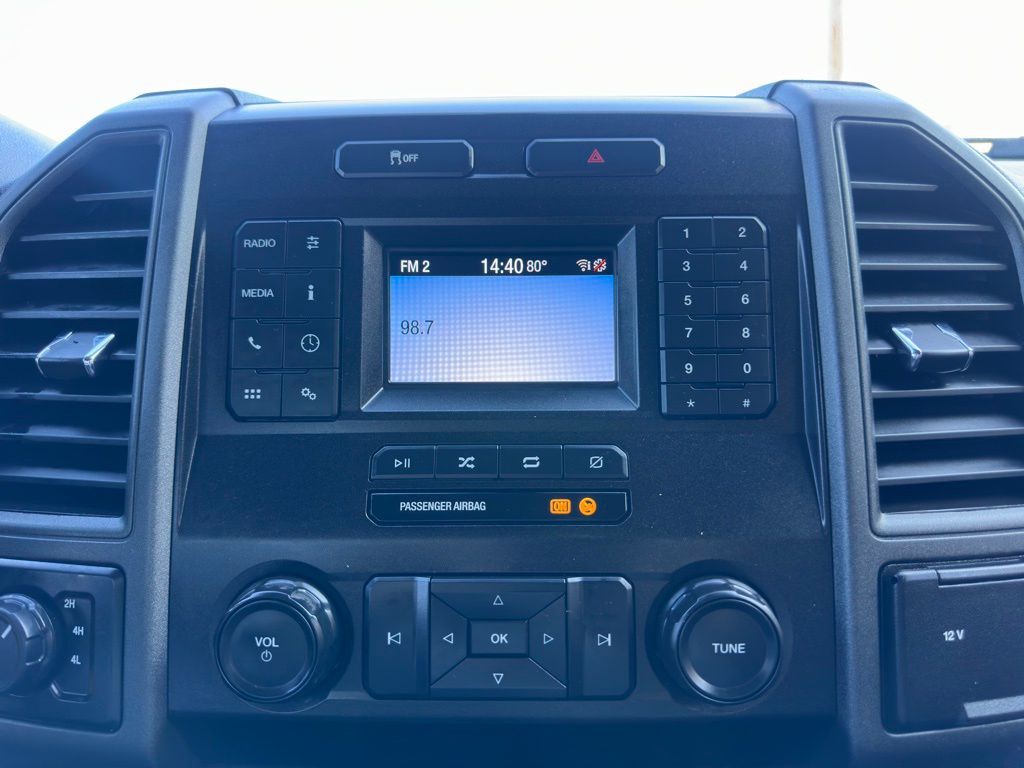 2021 Ford F-350 Image 25