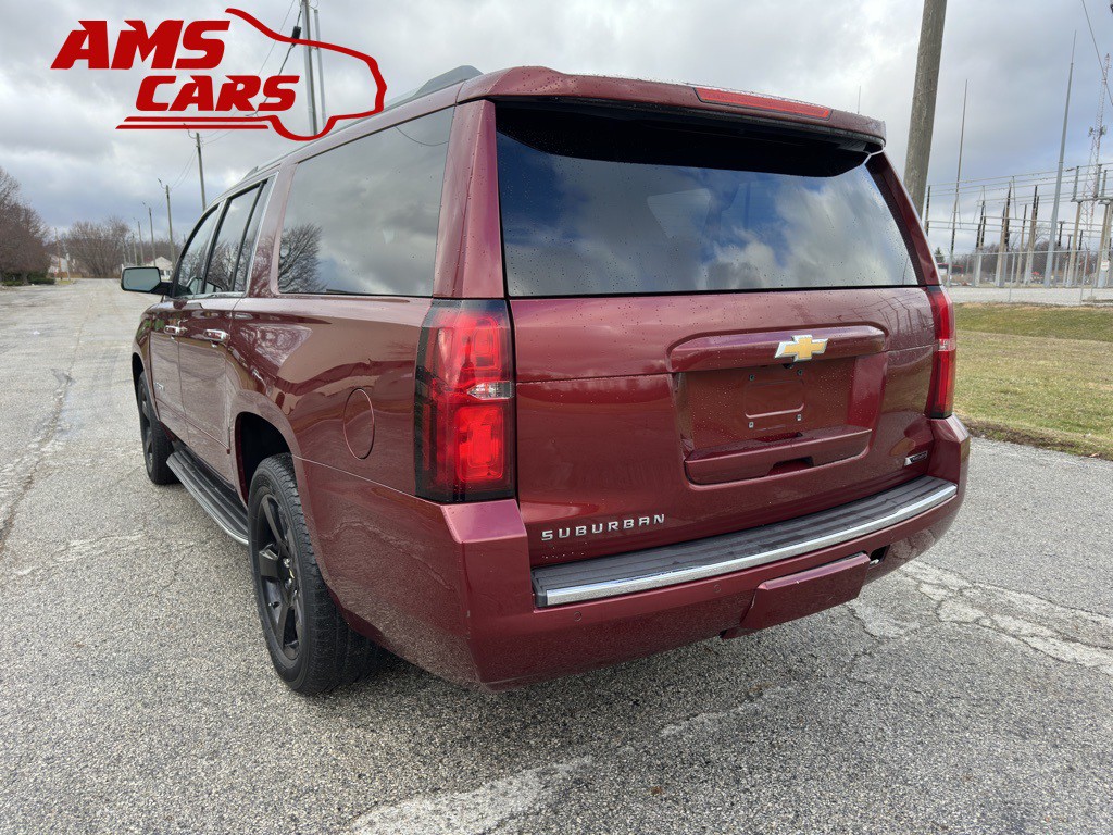 2017 Chevrolet Suburban Image 6