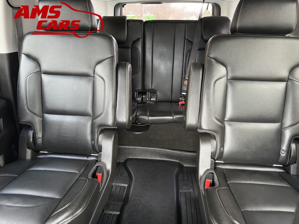 2017 Chevrolet Suburban Image 11