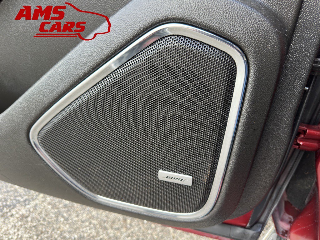 2017 Chevrolet Suburban Image 30