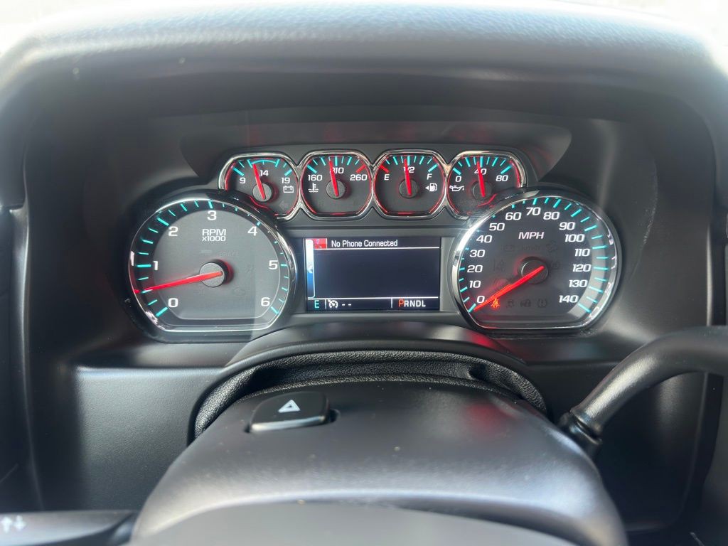 2017 Chevrolet Suburban Image 18