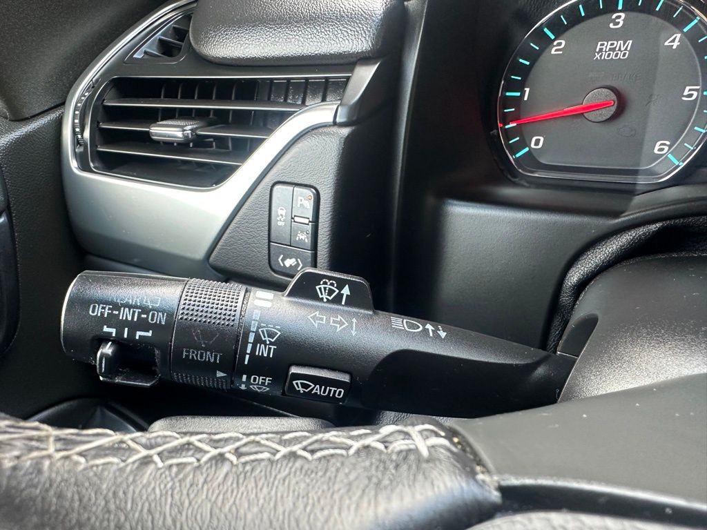 2017 Chevrolet Suburban Image 20