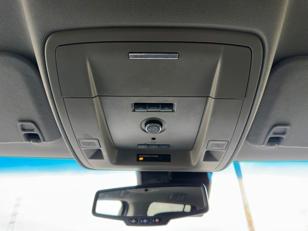 2017 Chevrolet Suburban Image 28