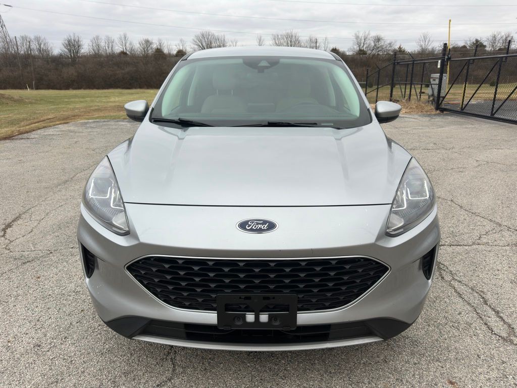 2021 Ford Escape Image 2