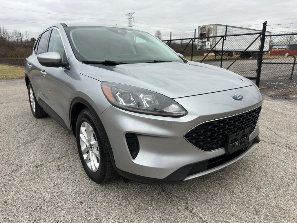 2021 Ford Escape Image 3