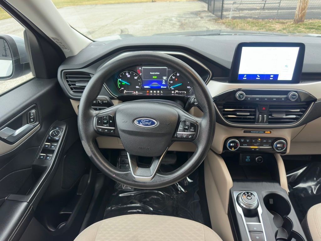 2021 Ford Escape Image 16