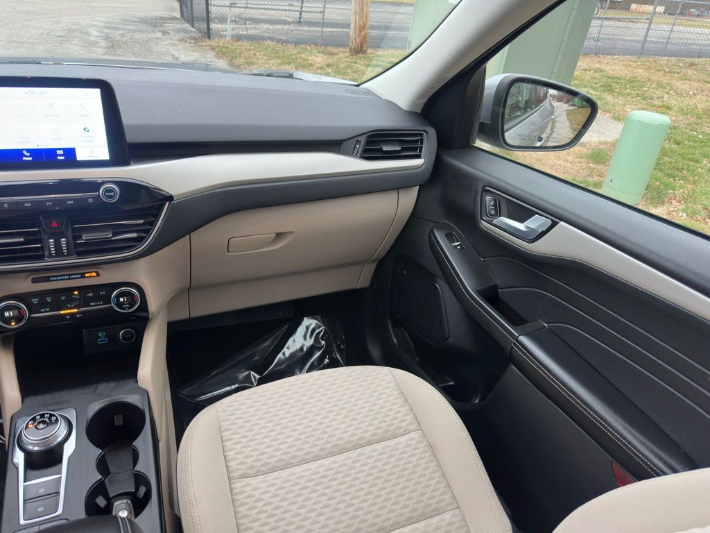 2021 Ford Escape Image 17
